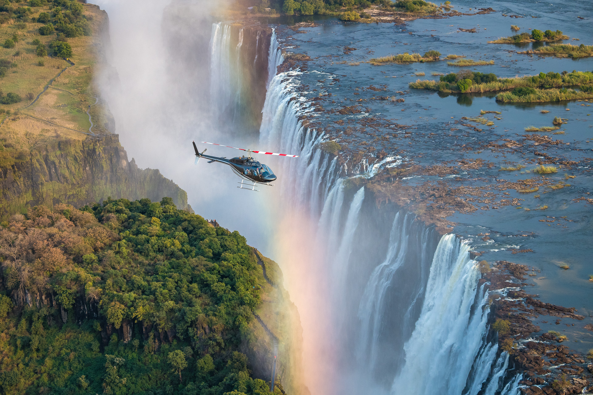 places to travel in zambia